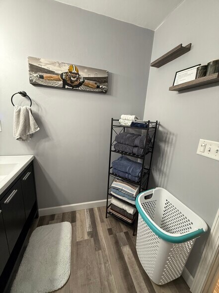 Building Photo - 1513 Rockdale St