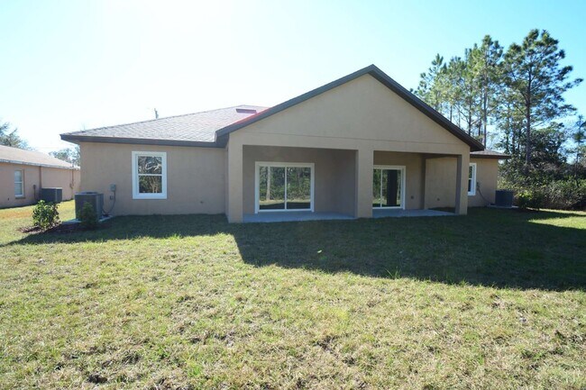 Building Photo - Spacious 3-Bedroom Duplex