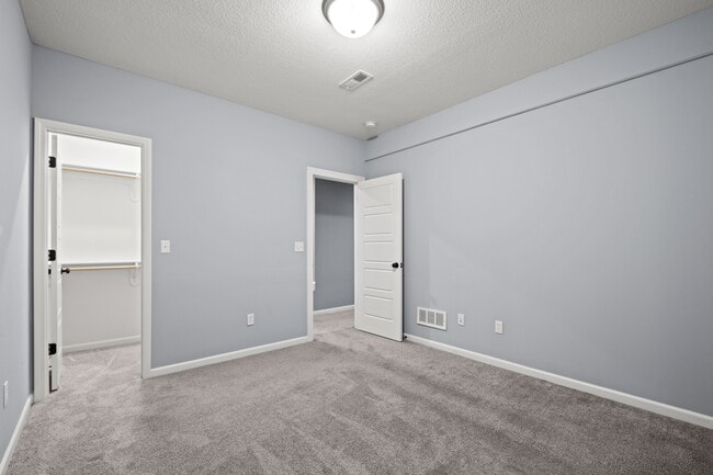 Building Photo - 15348 Jessica St