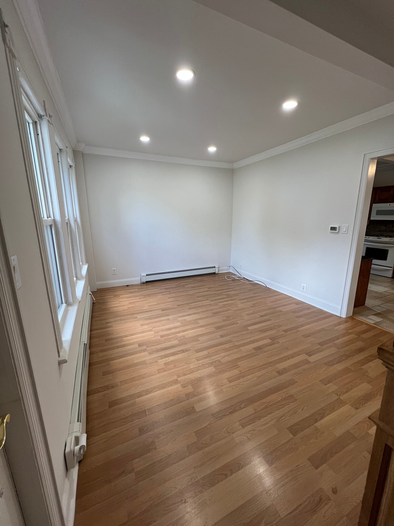 Living/family room - 24 Parker Ave