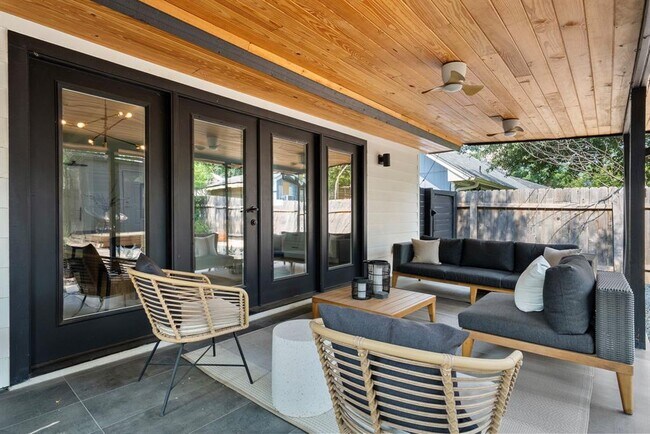 Building Photo - 510 Meadow Lea Dr