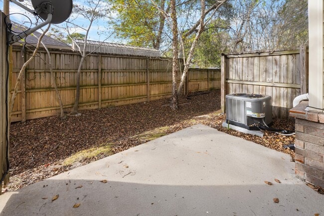 Building Photo - 1806 Shay-Lin Ct