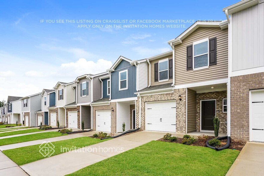 Building Photo - 802 Holiday Pk Ln