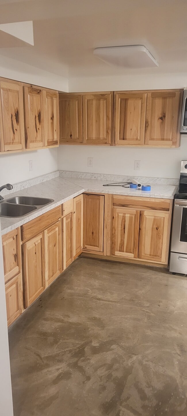 New Kitchen cabinets - 10 Eleanor Ave