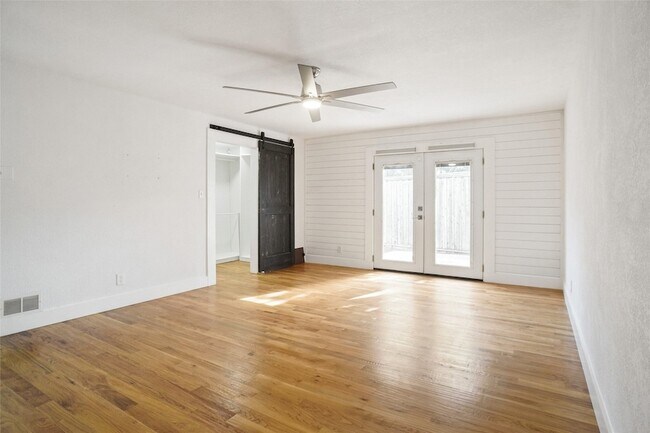 Building Photo - 7216 Langley Ct