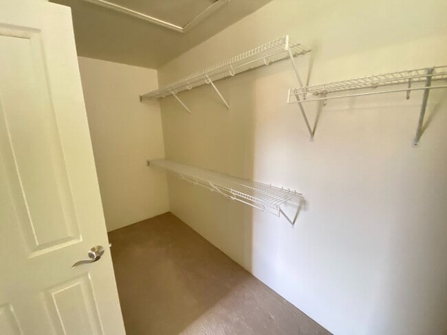 Building Photo - Wide Open Spaces – Renovated 5-Bedroom Hom...