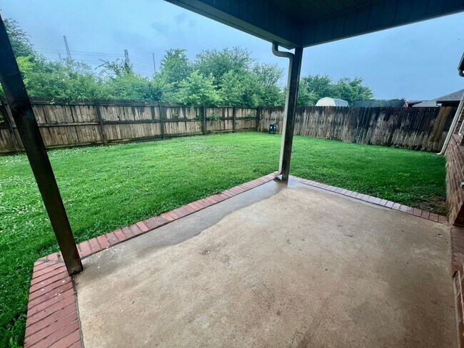 Building Photo - 514 Ridge Point Dr