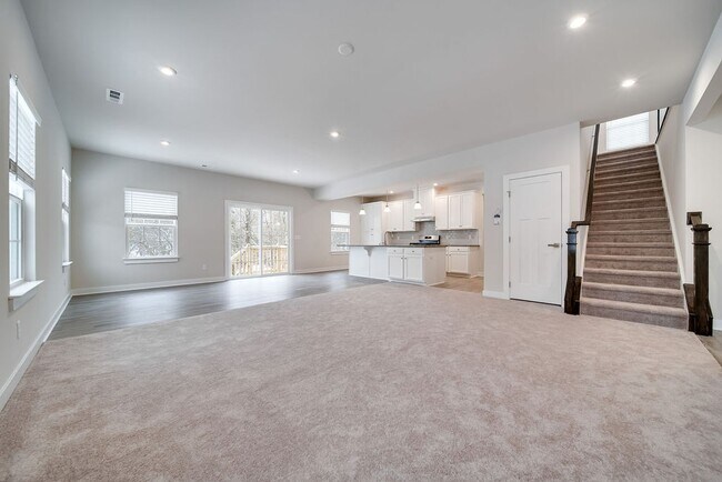 Building Photo - 1124 Watermark Way