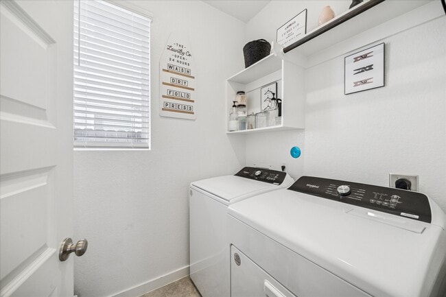 Building Photo - 5547 Madden Ln