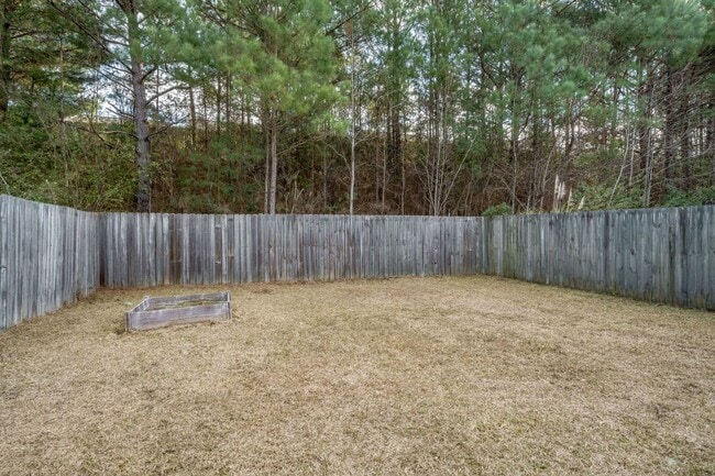 Building Photo - Charming and Newly Renovated 3 Bedroom 2 Bath Home Available Now!