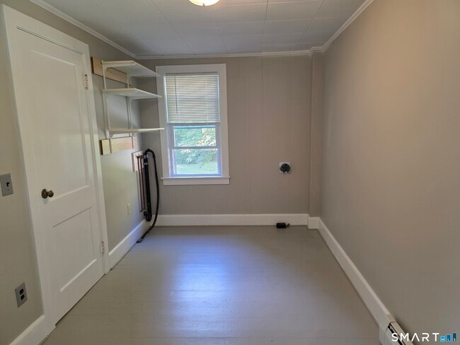 Building Photo - 440 Taylor Hill Rd