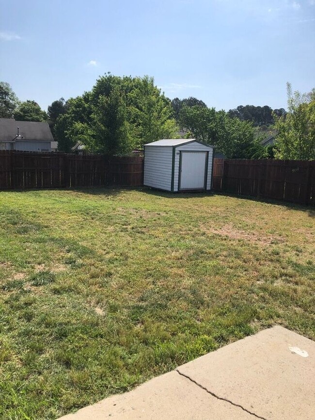 Building Photo - 2209 Mossycup Ln
