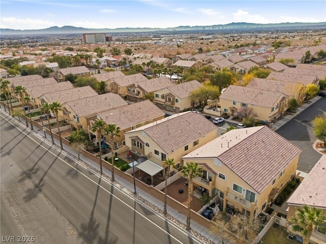 Building Photo - 9124 Bushy Tail Ave