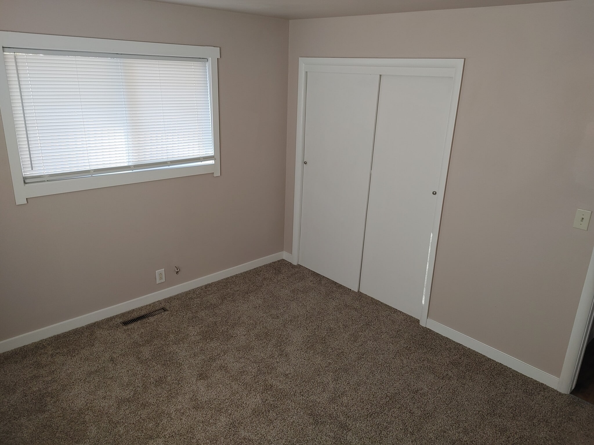 Bedroom 1 - 214 E 6Th Ave