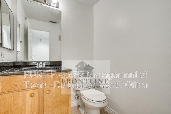 Building Photo - 1651 Ascension Bluff Dr