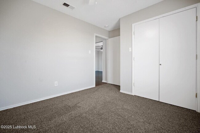 Building Photo - 2502 110th St