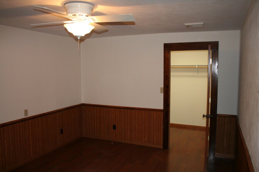 2nd Bedroom - 112 S Waupansie St