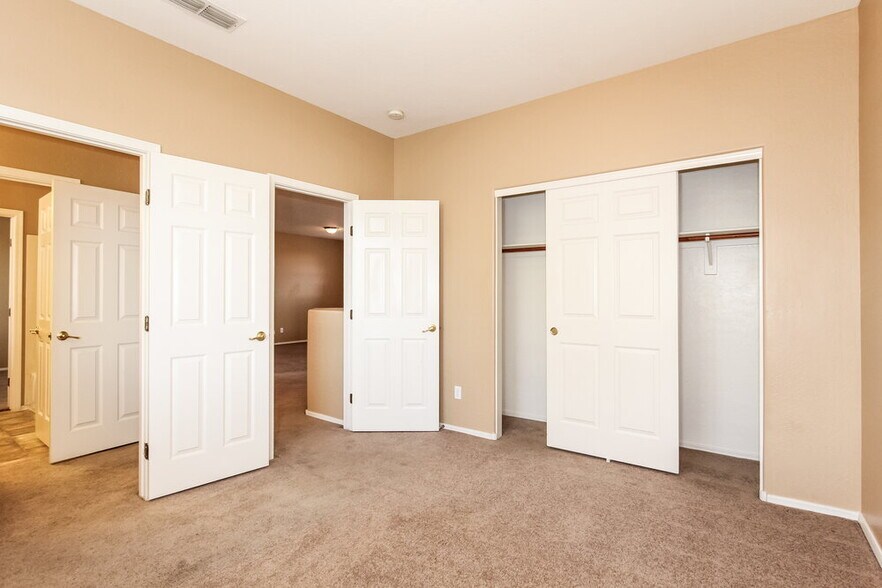 Building Photo - 6932 W Briles Rd