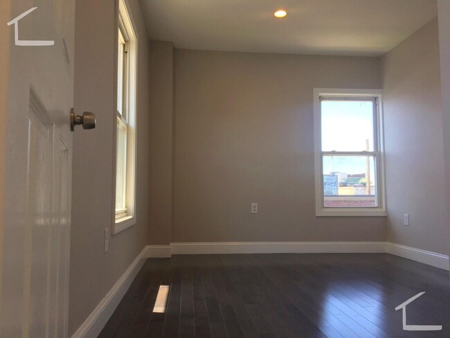 Building Photo - BU-west Allston PRIME LOCATION 3bed 1.5bath