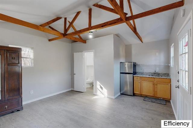 Building Photo - 2702 Tolosa Dr