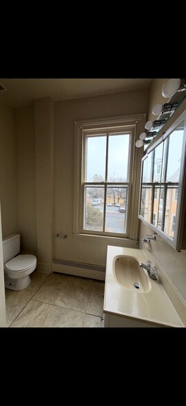 Building Photo - 313 North St
