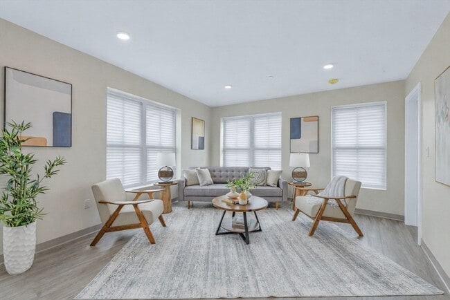 Building Photo - 375 Cummins Hwy