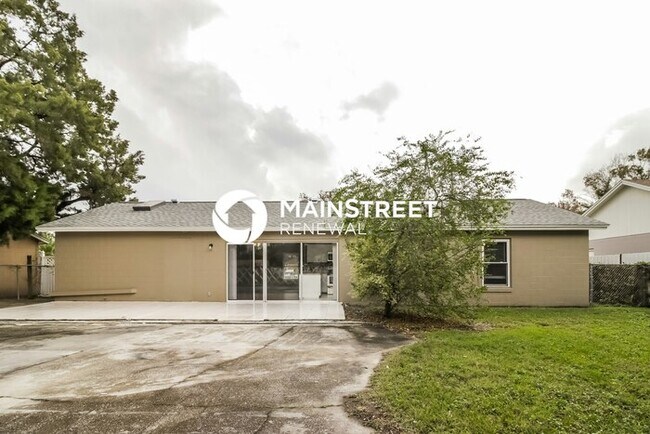 Building Photo - 3 Bedroom Pet-Friendly Home in Orlando, FL with Main Street Renewal