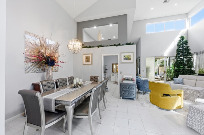 Building Photo - 2495 NW 66th Dr