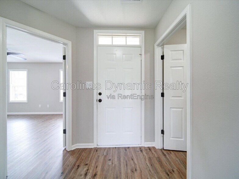 Building Photo - 3702 Cardinal Bluff Ln