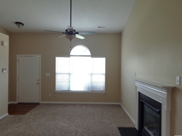 Building Photo - 7901 Maple Valley Pl