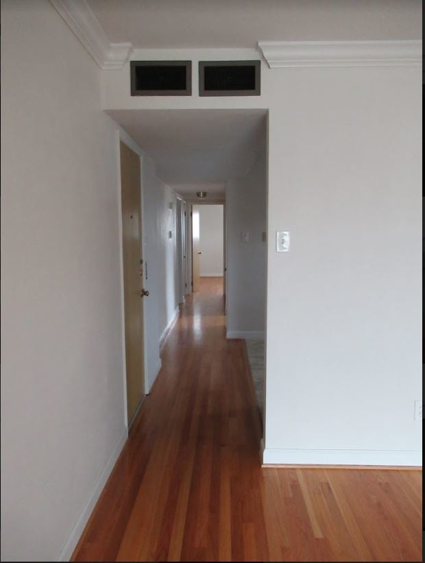 Hallway View - 5400 Eichelberger St