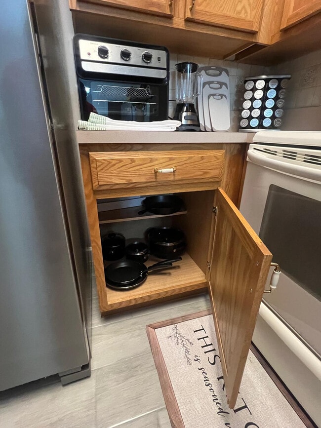 Building Photo - 13775 SW 115 Pl