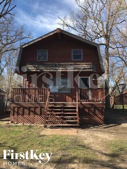 Primary Photo - 26646 Elmwood Ave