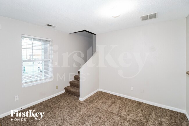 Building Photo - 10225 Cottage Farms Dr