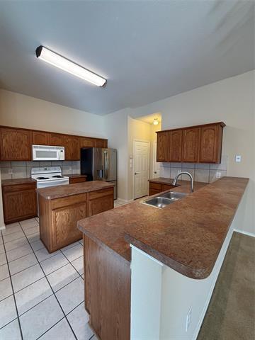 Building Photo - 1505 Lacewing Dr