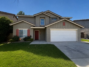 Building Photo - 45719 Caledonia Ct