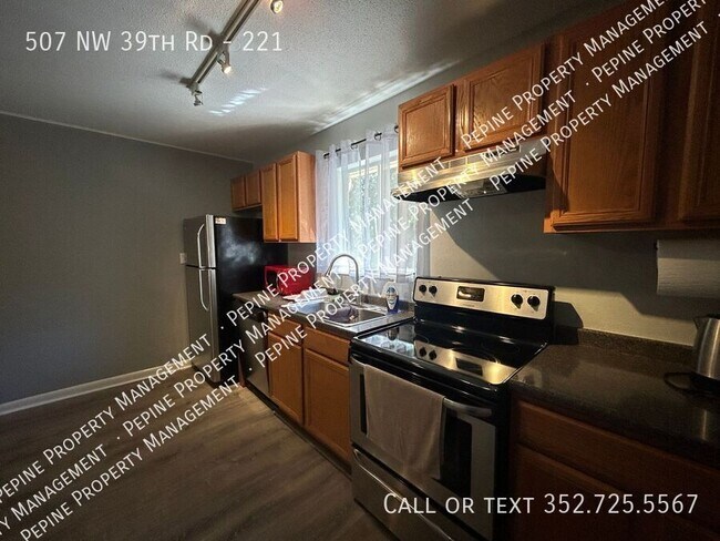 Building Photo - 507 NW 39th Rd