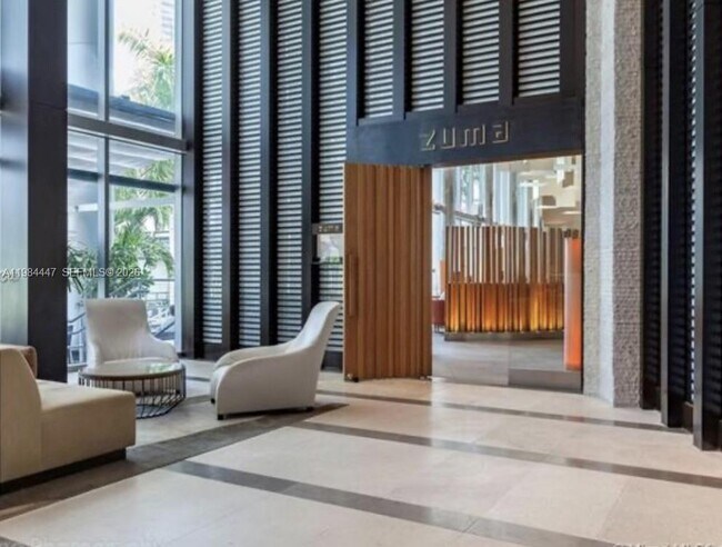 Building Photo - 200 Biscayne Blvd Way