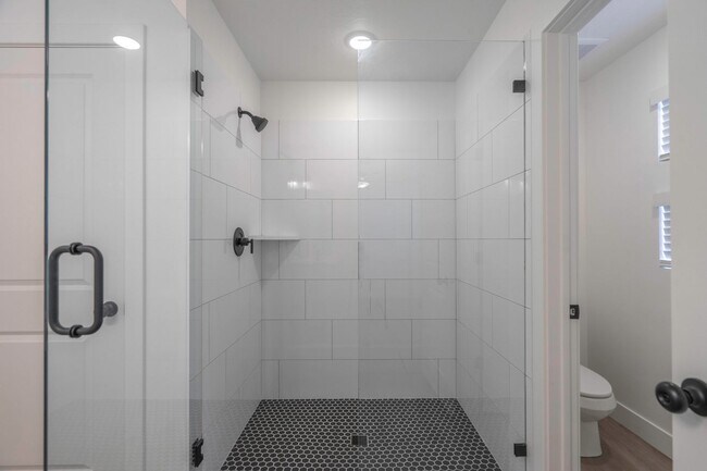 Building Photo - 907 Bright Rdg Ln