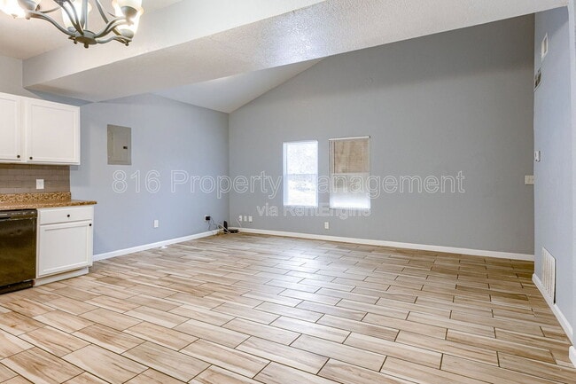 Building Photo - 6901 Jackson Ave