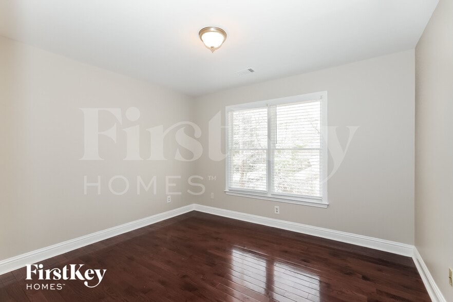 Building Photo - 925 Havenstone Walk SW