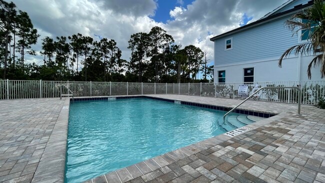 Building Photo - 209 Preserve Trl S