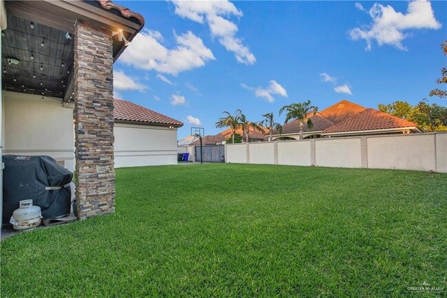 Building Photo - 24 3rd N Ln