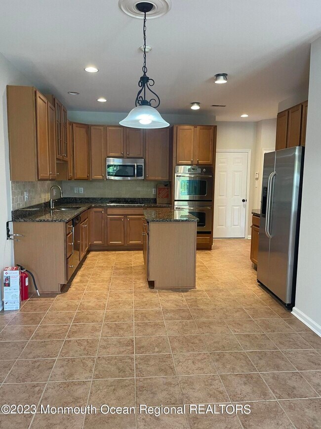 Building Photo - 31 Oak Leaf Ln