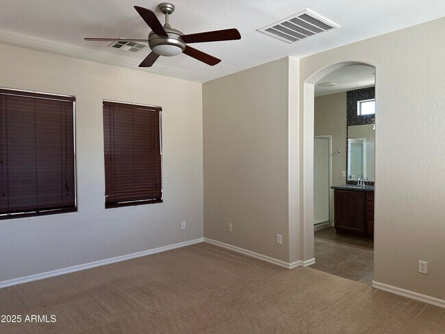 Building Photo - 19035 E Pelican Dr