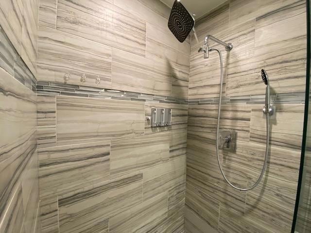 Building Photo - 900 Riddlewood Dr