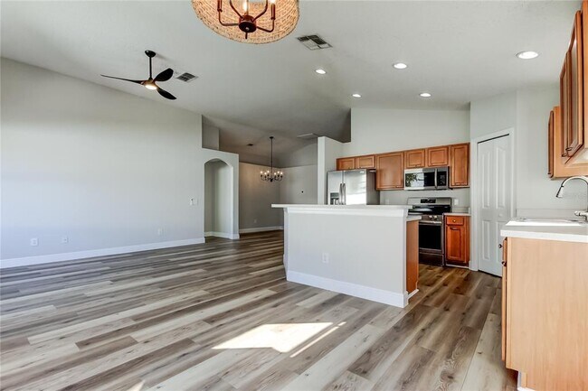 Building Photo - 13431 White Elk Loop