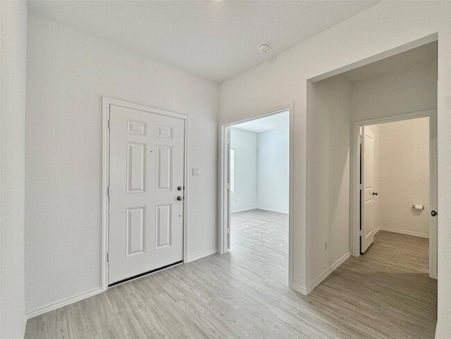 Building Photo - 1316 Acorn Oak Dr