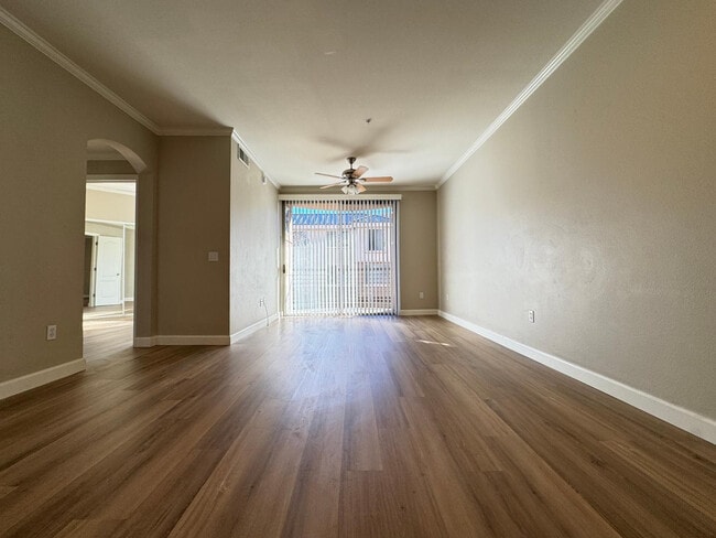 Building Photo - 1701 E Colter St