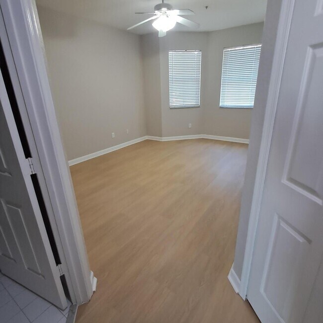 Building Photo - 3510 Shoma Dr